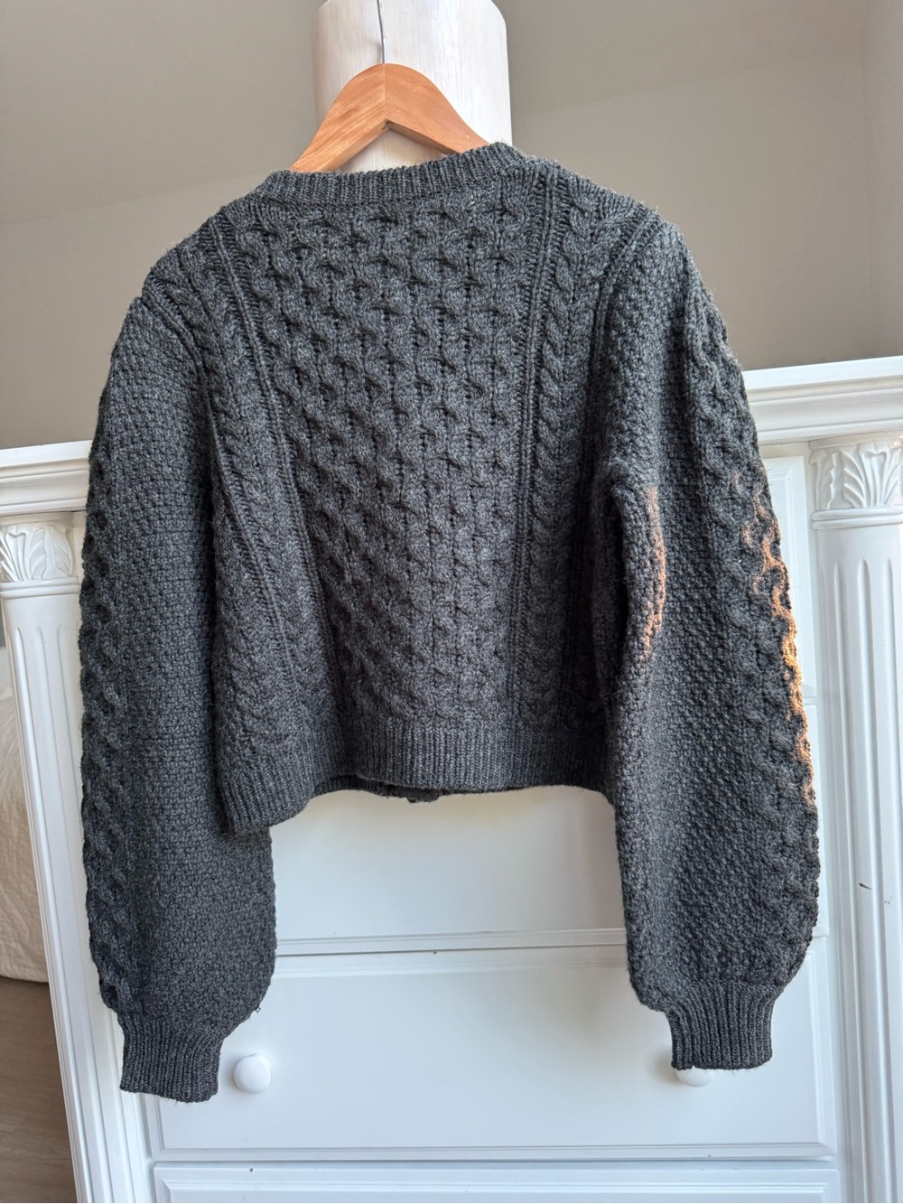 Cinq à Sept Embellished Cable Knit Cropped Cardigan Size S - Picture 9 of 15